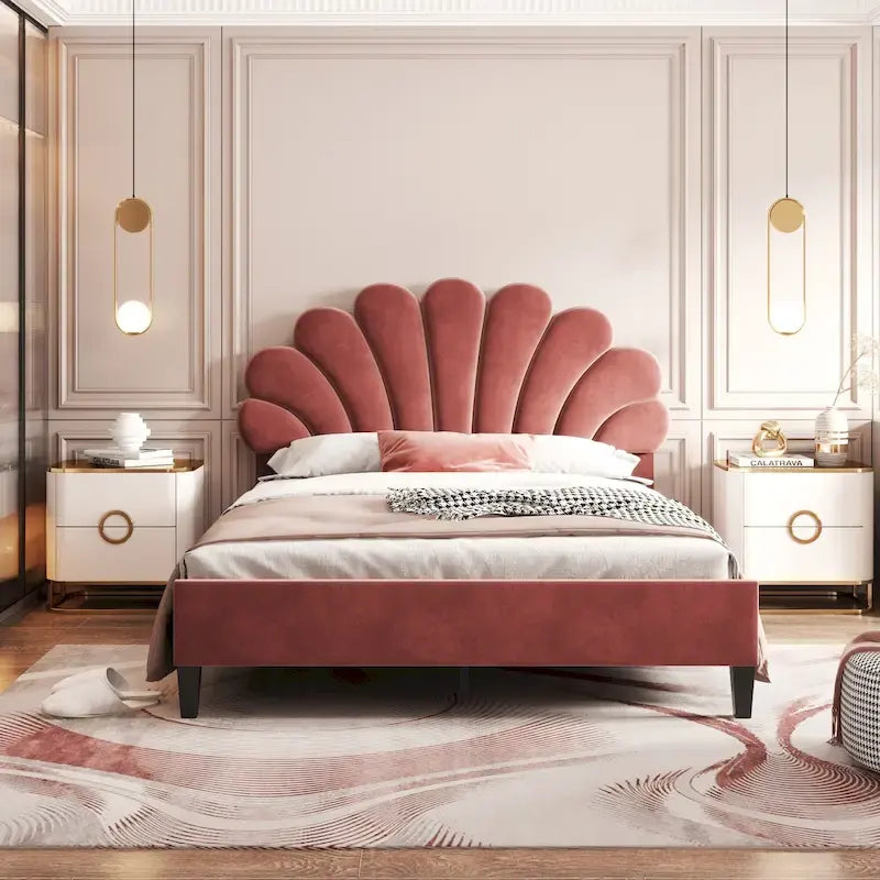 Lit plateforme capitonné en velours, forme coquillage