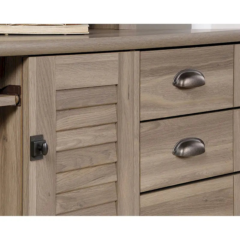 Bureau informatique avec huche