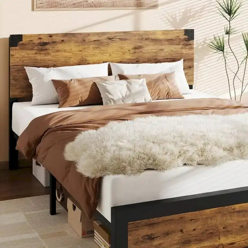 Cadre de lit Queen-Size rustique avec tête de lit en bois
