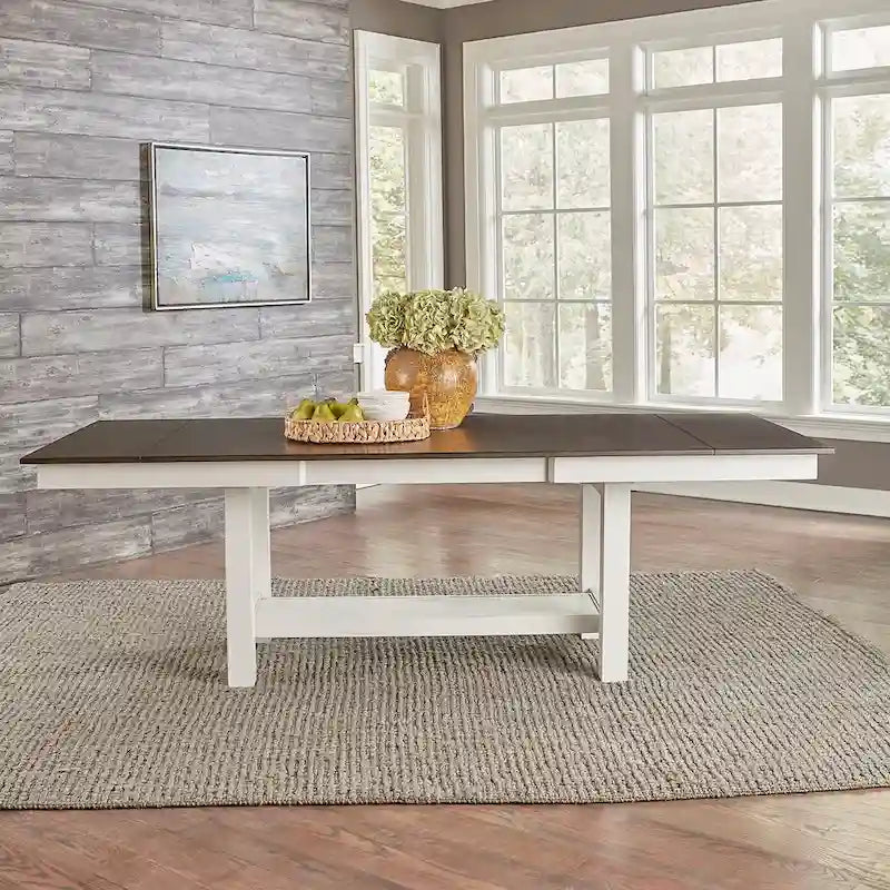 Table de banquet blanche avec chaises - 5, 6 ou 7 pièces